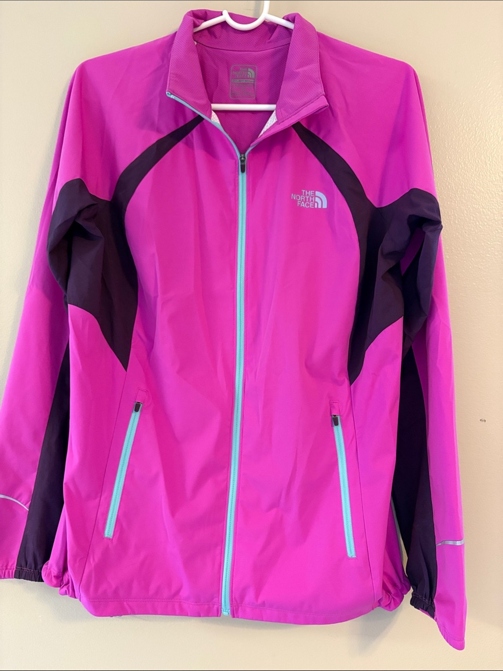 The North Face Flight Series Women’s L Pink Running Jacket NWOT